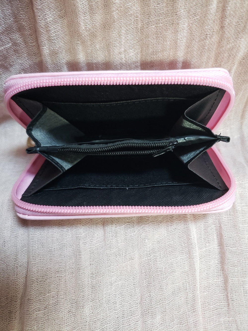 Pink Labubu Small Pets Wallet - Picture 4 of 4